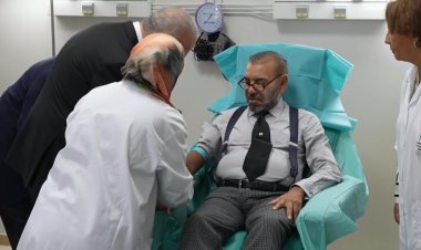 ملك المغرب يتبرع بدمه لصالح مصابي الزلزال