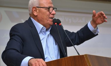 محافظ بورسعيد يبدأ اللقاء بالوقوف دقيقة حداد على أرواح ضحايا «ليبيا و المغرب»