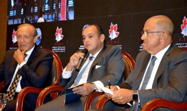 «أحمد سمير» يستعرض جهود الوزارة للنهوض بقطاع الصناعة المصرية
