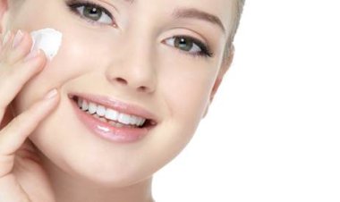 في هذا الطقس .. حافظي على بشرتك باتباع هذه النصائح