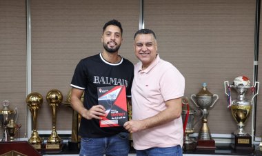 الأهلي يجدد عقد أحمد مهيب لاعب السلة 4 مواسم