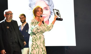 سوسن بدر ومحسن محي الدين وثراء جبيل في افتتاح الدورة الخامسة من ملتقي ميدفيست مصر 