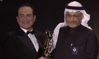 السعودية تكرّم محمد ثروت خلال حفله بجدة وتدعوه لإحياء حفل آخر بموسم الرياض