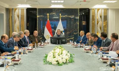 وزير الإنتاج الحربي يوجّه بتطبيق مباديء الحوكمة بكافة القطاعات