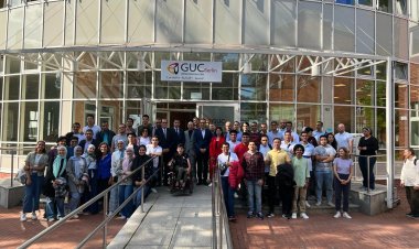 أوائل الثانوية العامة يزورون فرع الجامعة الألمانية بالقاهرة في برلين