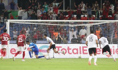 عاجل.. اتحاد العاصمة يفوز على الأهلي ويتوج بطلًا للسوبر الإفريقي