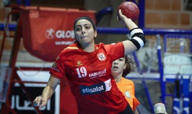 سيدات «يد الأهلي» يفزن على «البنك» في بطولة منطقة القاهرة