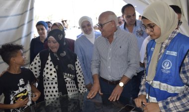 محافظ بورسعيد يتفقد القافلة الطبية لمؤسسة مشكاة نور للعلم