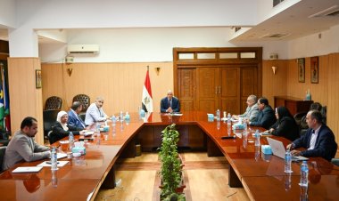 وزير الري يتابع موقف مشروعات إعادة إستخدام مياه الصرف الزراعى