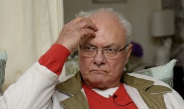 يوسف فوزي: «نادية الجندي عندها جاذبية كبيرة» (فيديو)