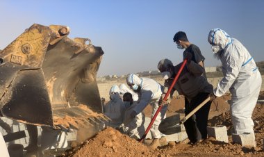 الهلال الأحمر الليبي: لا أعداد مؤكدة لضحايا السيول.. والبحث جار عن أحياء في درنة