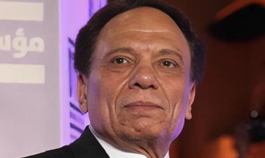 طارق الشناوي عن الزعيم عادل إمام: «قالي بقالك مدة مبتشتمنيش وقلقت عليك»