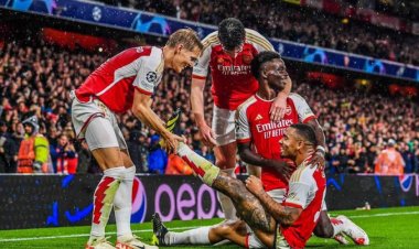 في ليلة عودة النني.. آرسنال يسحق آيندهوفن برباعية في دوري الأبطال