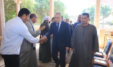 محافظ سوهاج يؤدى واجب العزاء فى الكاتب الصحفى حربي عبدالهادي