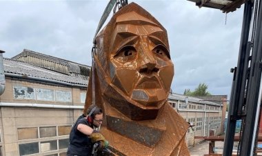 «قوة الحجاب» أول تمثال فى بريطانيا لتكريم المحجبات