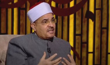 عميد سابق بالأزهر: من حق الدولة منع ارتداء النقاب في المدارس