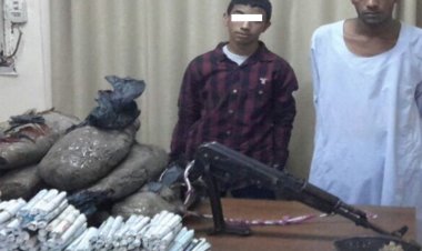 ضبط عاطلين لاتجارهما في المواد المخدرة وحيازة الأسلحة النارية بالشرقية 