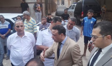 «أسفر عن وفاة 3 أشخاص».. النيابة تعاين موقع انهيار عقار بمنطقة الخانكة