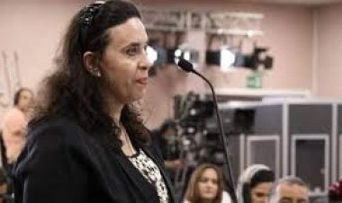 خبيرة اقتصادية: قرار البنك المركزي بتثبيت سعر الصرف يساعد على استقرار الاستثمار