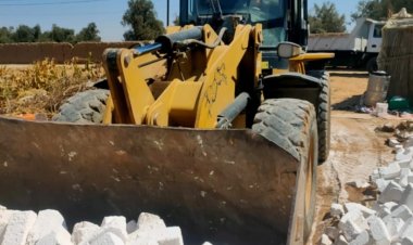 إزالة فورية لحالة تعدٍّ بالبناء المخالف على أرض زراعية بمركز ومدينة القصاصين الجديدة