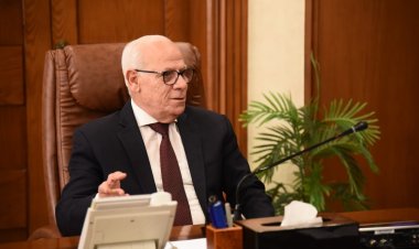 محافظ بورسعيد يستعرض مستجدات العمل في إنشاء محطة معالجة صرف صناعي