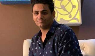 محمد صلاح العزب يهاجم هادي الباجوري: الفيلم الوحيد اللي عمله منجحش