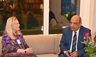 وزير قطاع الأعمال: المشروع القومي لتطوير صناعة الغزل والنسيج نموذج ناجح