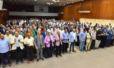 محافظ أسيوط يترأس اجتماع مناقشة الاستعدادات النهائية للعام الدراسي الجديد