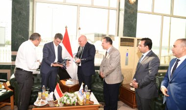 محافظ قنا: برنامج التنمية المحلية أحدث طفرة كبيرة بالمحافظة