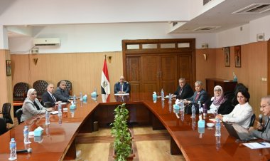 وزير الري يتابع إجراءات تفعيل منظومة شبكة الرصد البيئى لتقييم نوعية المياه بالترع والمصارف