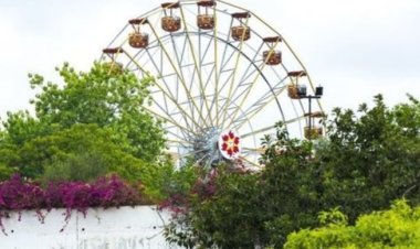 ذعر ورعب لمدة 30 دقيقة في الهواء.. لعبة ملاهي تخلع قلوب ركابها