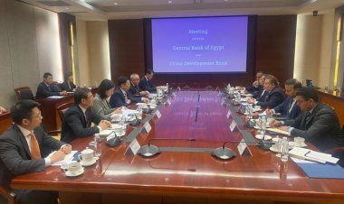 محافظ «المركزي» المصري يلتقي رئيس بنك التنمية الصيني