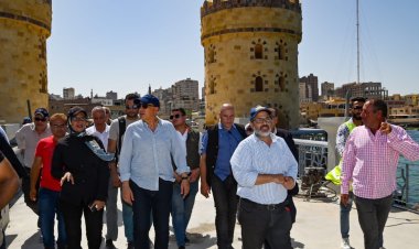 وزير الري يتفقد مشروعات حماية الشواطئ بالإسكندرية
