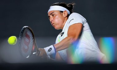 التونسية أنس جابر تفوز ببطولة «نينجبو» المفتوحة للتنس