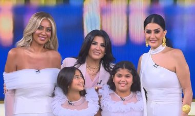 غادة عبد الرازق وابنتها في ضيافة منى الشاذلي بهذا الموعد