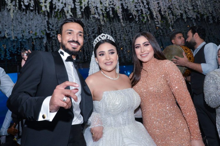 بالصور.. حمادة هلال وبوسى وأوكا يشعلون حفل زفاف نجل أبو طارق
