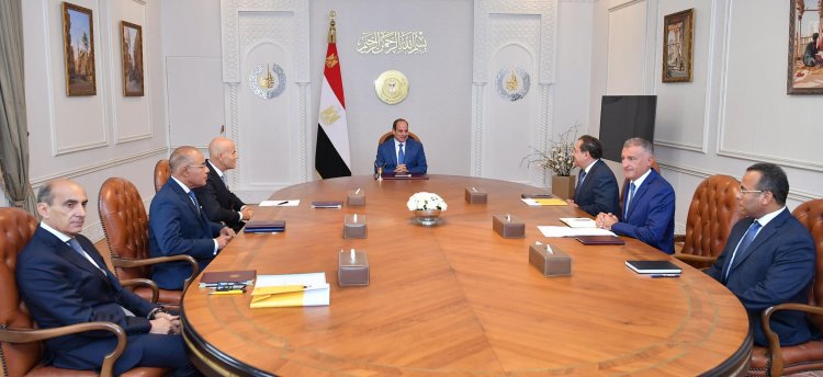 السيسي يستقبل رئيس «إيني» الإيطالية.. استثمارات جديدة بـ7.7 مليار دولار على 4 سنوات