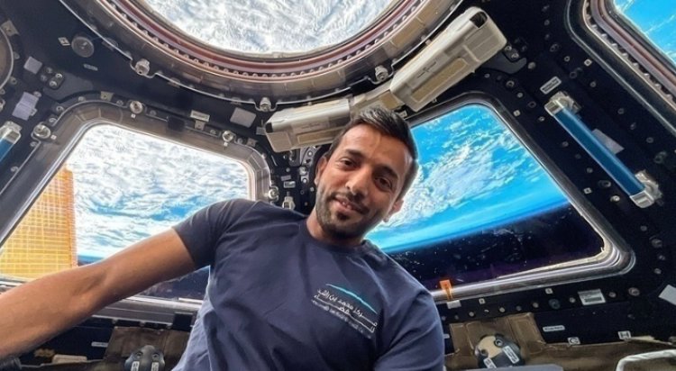 من هو رائد الفضاء الإماراتي سلطان النيادي المشارك في أطول مهمة فضائية ؟