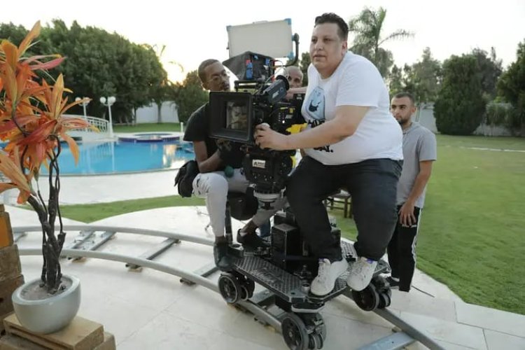 خالد مهران يتعاقد رسميًا لتنفيذ أول فيلم عربي بتقنيات الذكاء الصناعي من مصر