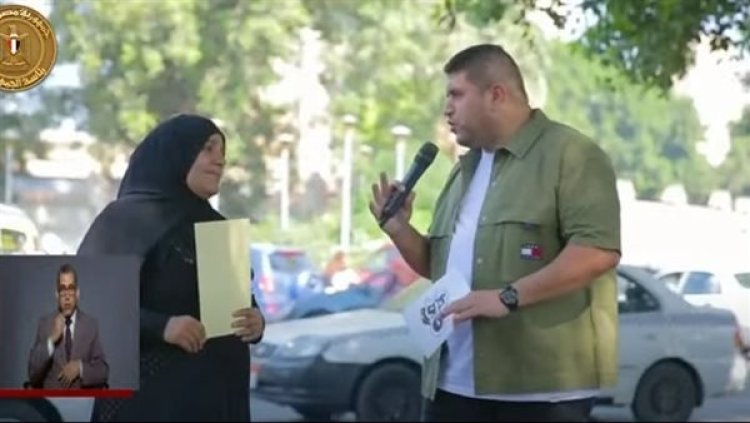 الرئيس السيسي يشاهد فيلمًا تسجيليًا عن تعليقات المواطنين على الزيادة السكانية