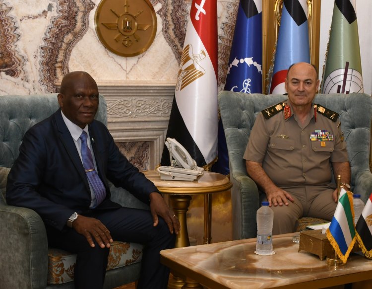 رئيس أركان القوات المسلحة يلتقى نائب وزير الدفاع السيراليونى في الاجتماع الأول للجنة التعاون العسكرى المصرية السيراليونية
