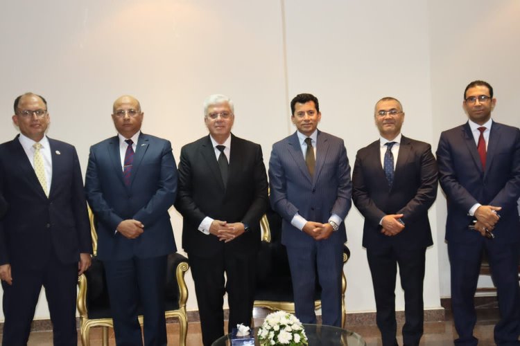 وزيرا التعليم العالي والرياضة يشهدان حفل افتتاح أسبوع شباب الجامعات والمعاهد الثالث عشر بجامعة حلوان