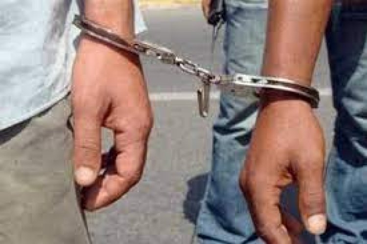 الداخلية: العثور على 1300 جهاز تتبع وتحديد مواقع و180 كاميرا مراقبة لاسلكية داخل مخزن 