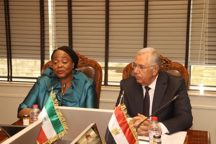 القصير يلتقي رئيسة مجلس شيوخ دولة غينيا الاستوائية لبحث التعاون