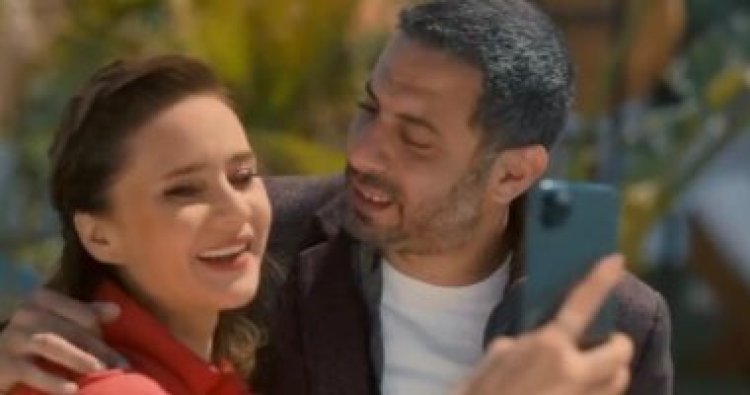 محمد فراج يكشف سر غياب نيللي كريم عن عرض «فوي فوي فوي»