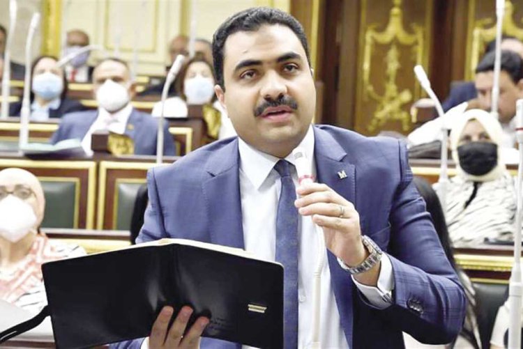 بعد وصوله لـ ساعتين.. برلمانى يطالب بإيجاد حلول جذرية لـ انقطاع الكهرباء