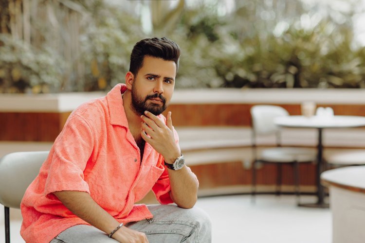 قصي حاتم ينثر مشاعر الحب في جديدة «شعندي غيرك»