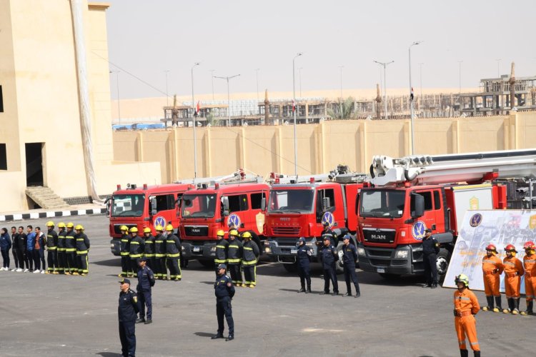 السيطرة على حرائق بشقق سكنية ومجمع ملاعب وشركة بمناطق متفرقة في الجيزة