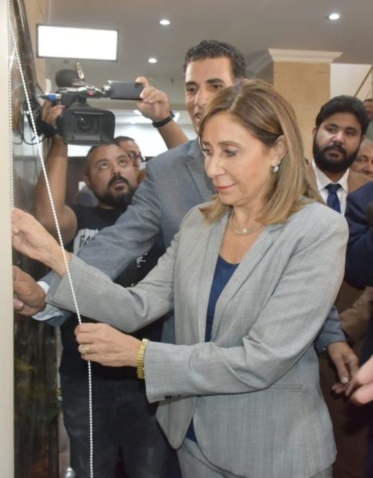 وزيرة الثقافة تفتتح "قصر ثقافة أبو المطامير"