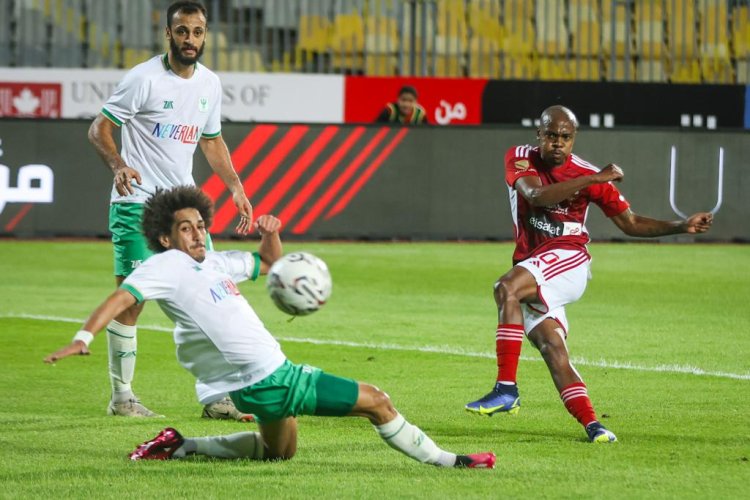طبيب الأهلي يكشف تفاصيل إصابة بيرسي تاو